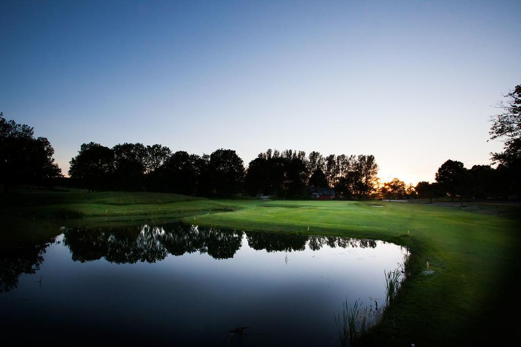 Soederasens Golf Lodge Risekatslosa Exterior photo